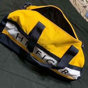 TOMMY HILFIGER -Tote - Authentic-Golden Yellow